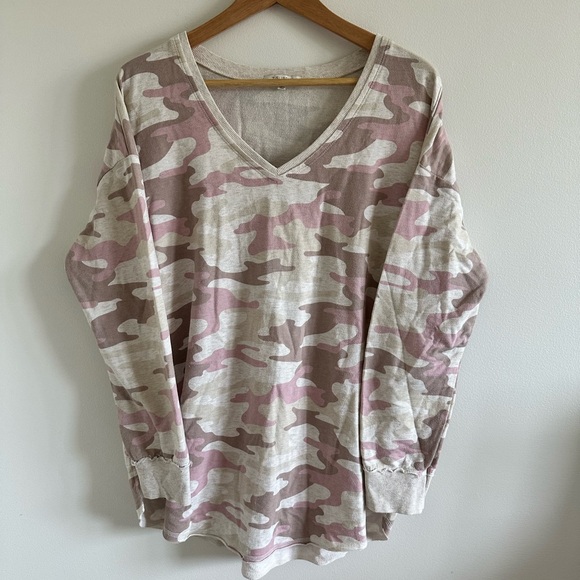 Vneck sweatshirt - Picture 3 of 6